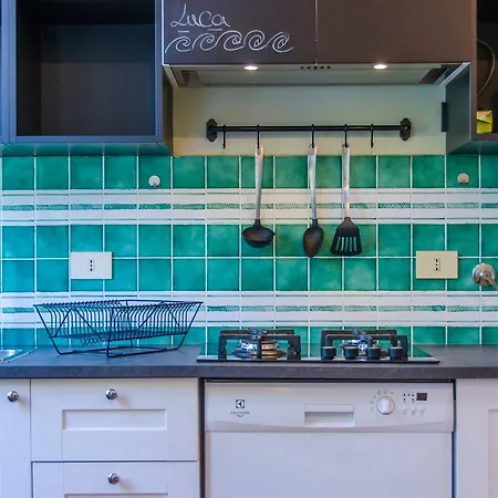 Hintown Amazing Flat In Private Apartment Genua